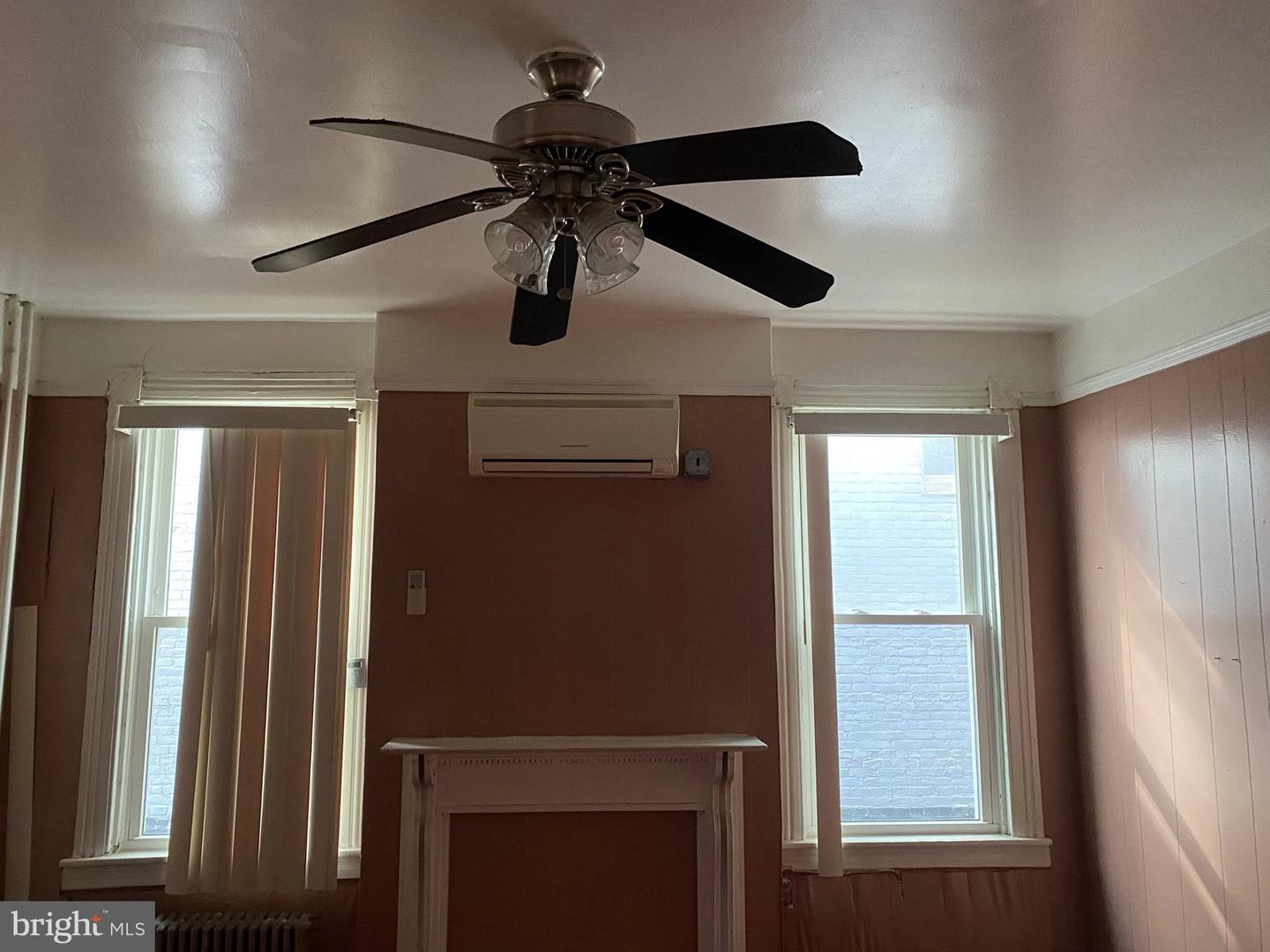 631 Cator Ave Property Photo 6