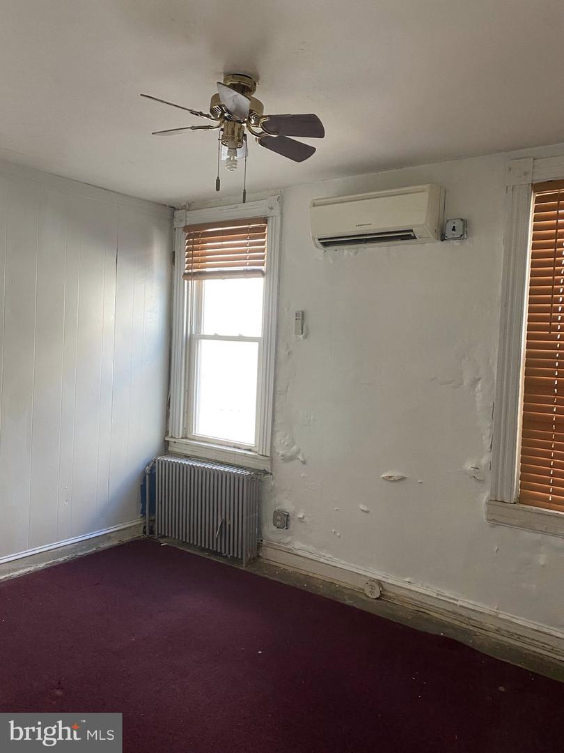 631 Cator Ave Property Photo 8