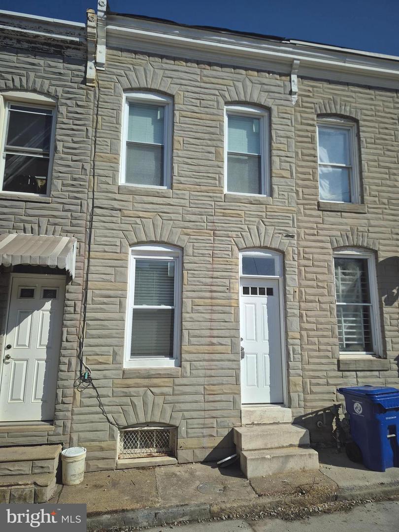 707 N Duncan St Property Photo 1