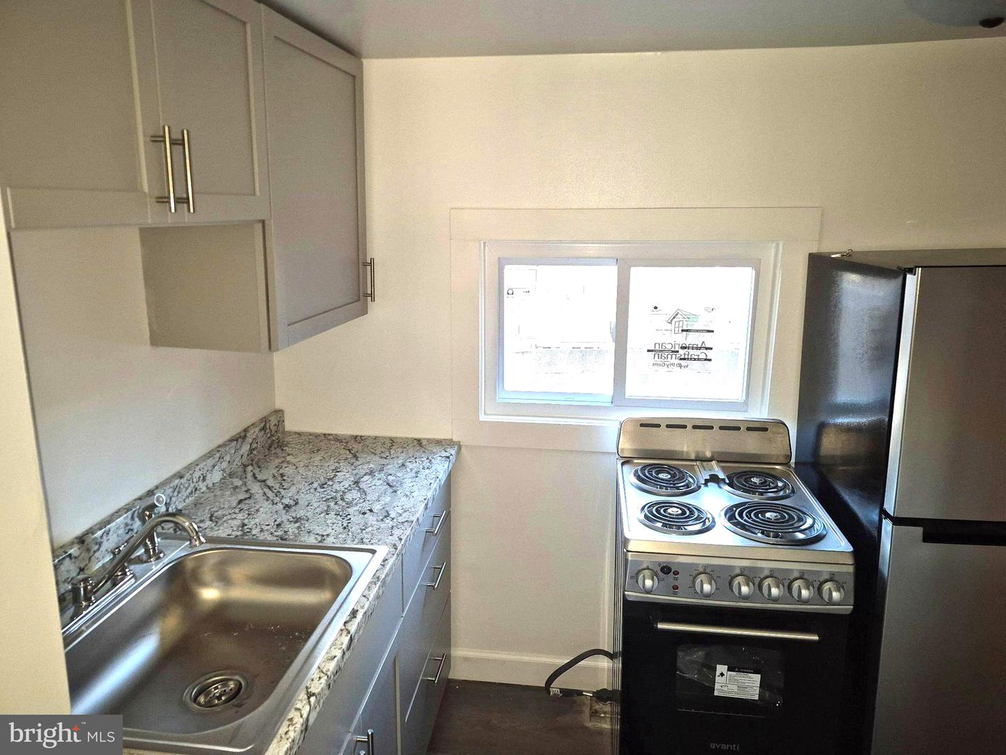 707 N Duncan St Property Photo 6