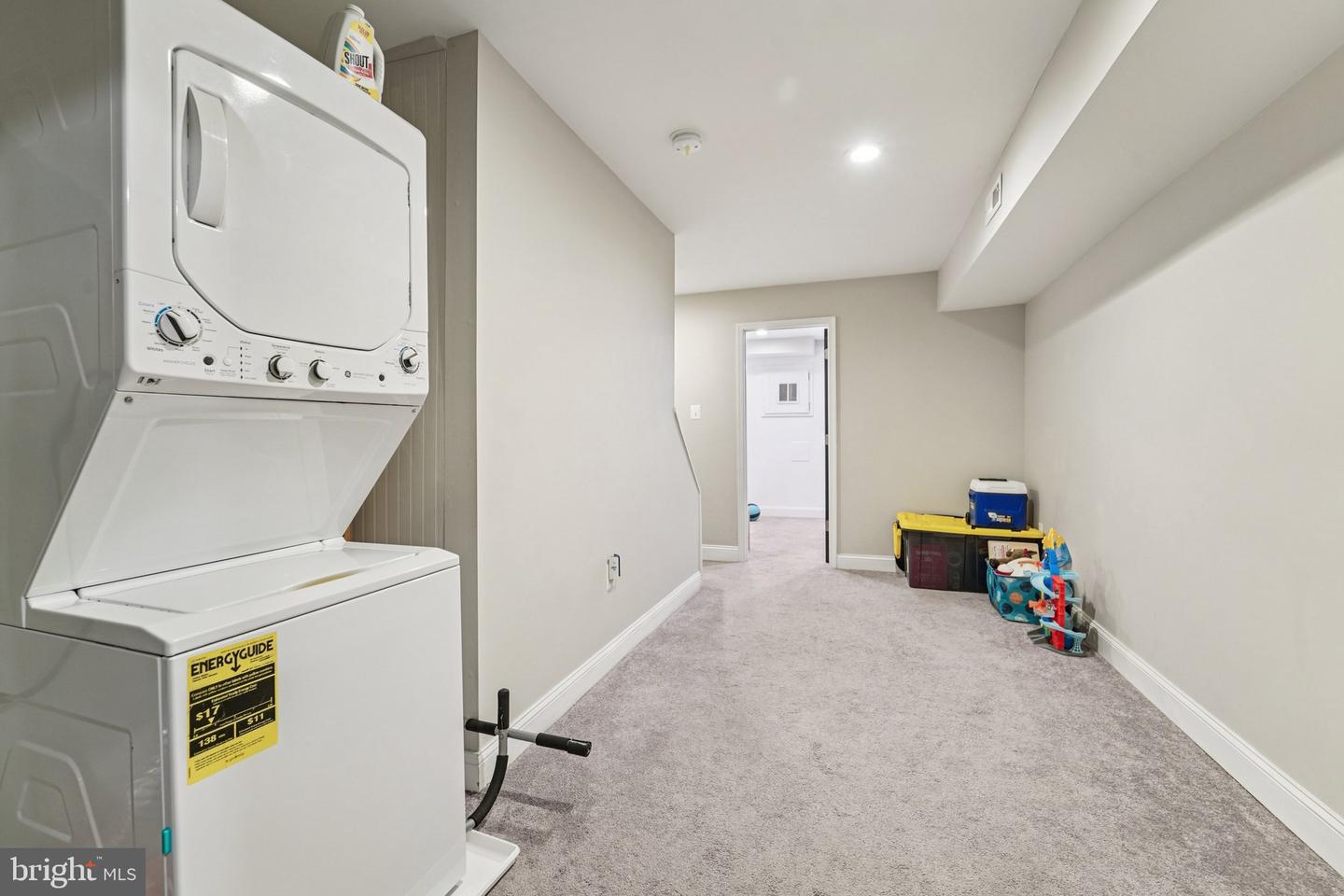 147 N Streeper St Property Photo 24