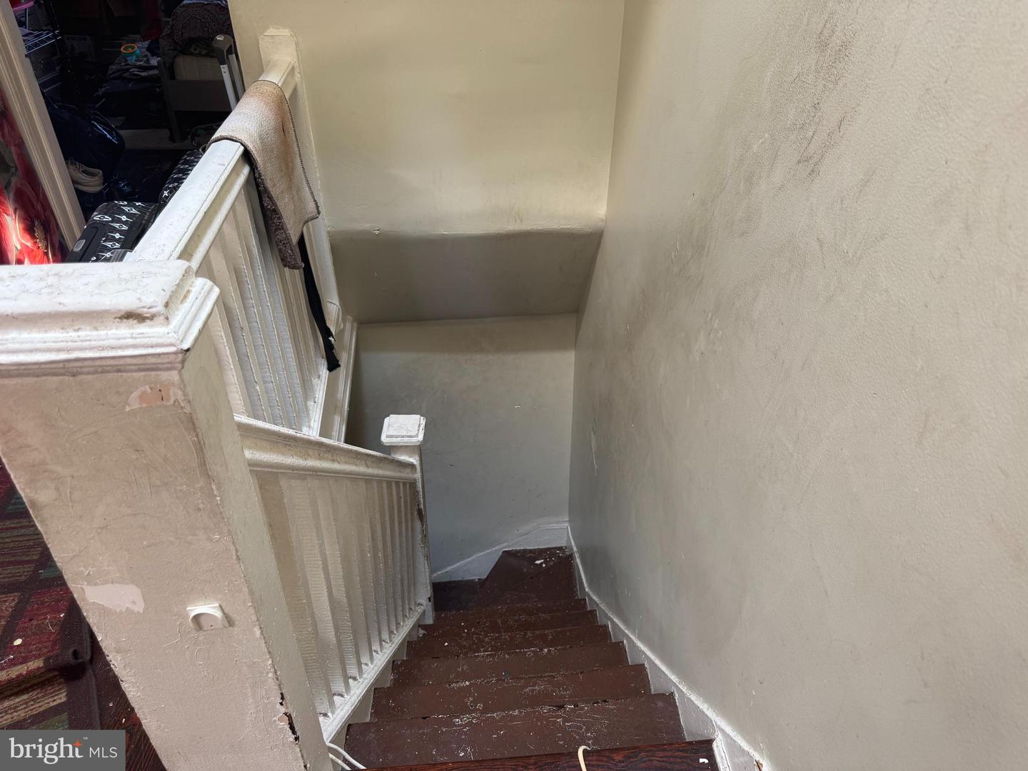 2209 Baker St Property Photo 7
