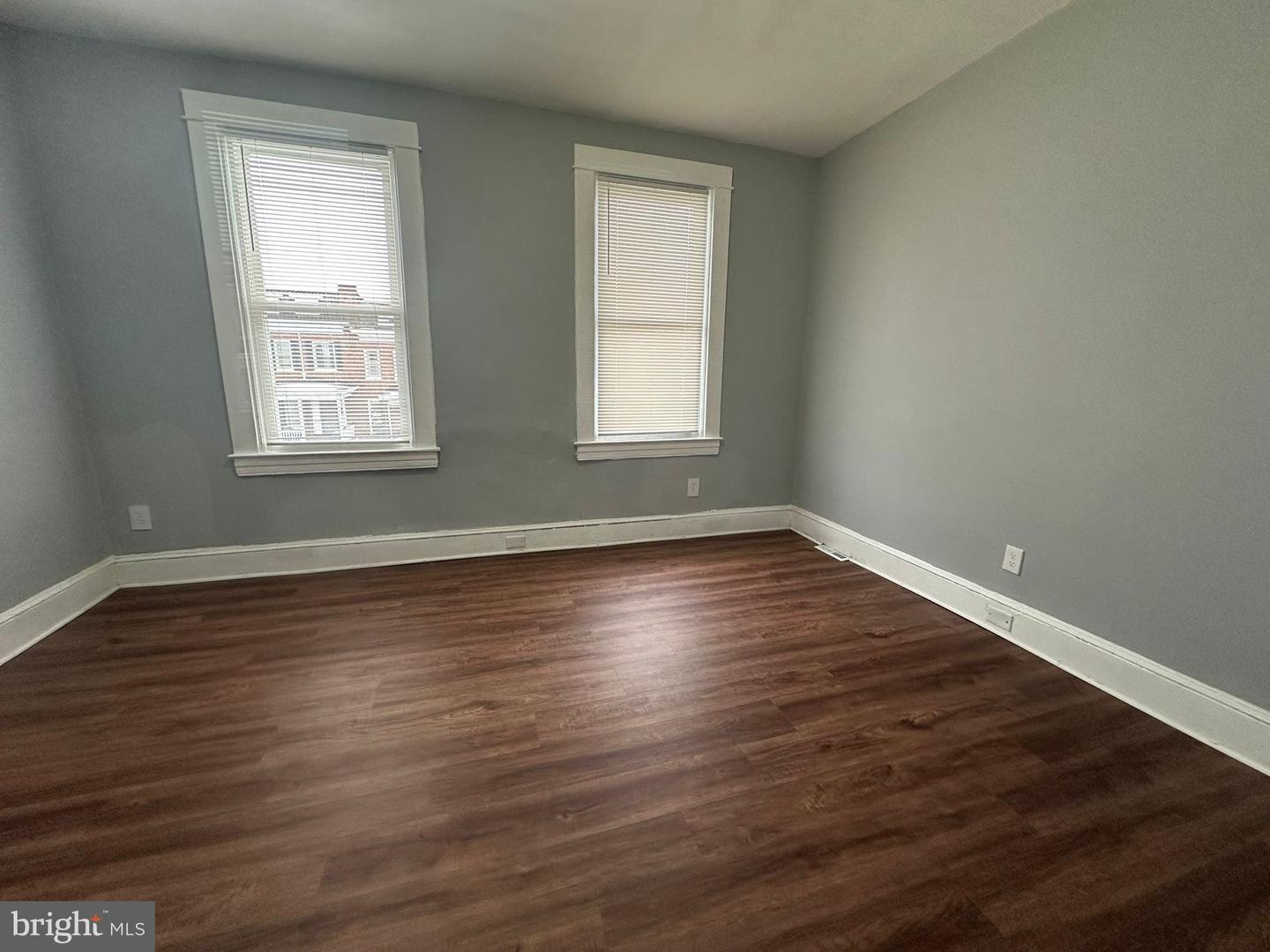 2806 Violet Ave Property Photo 5