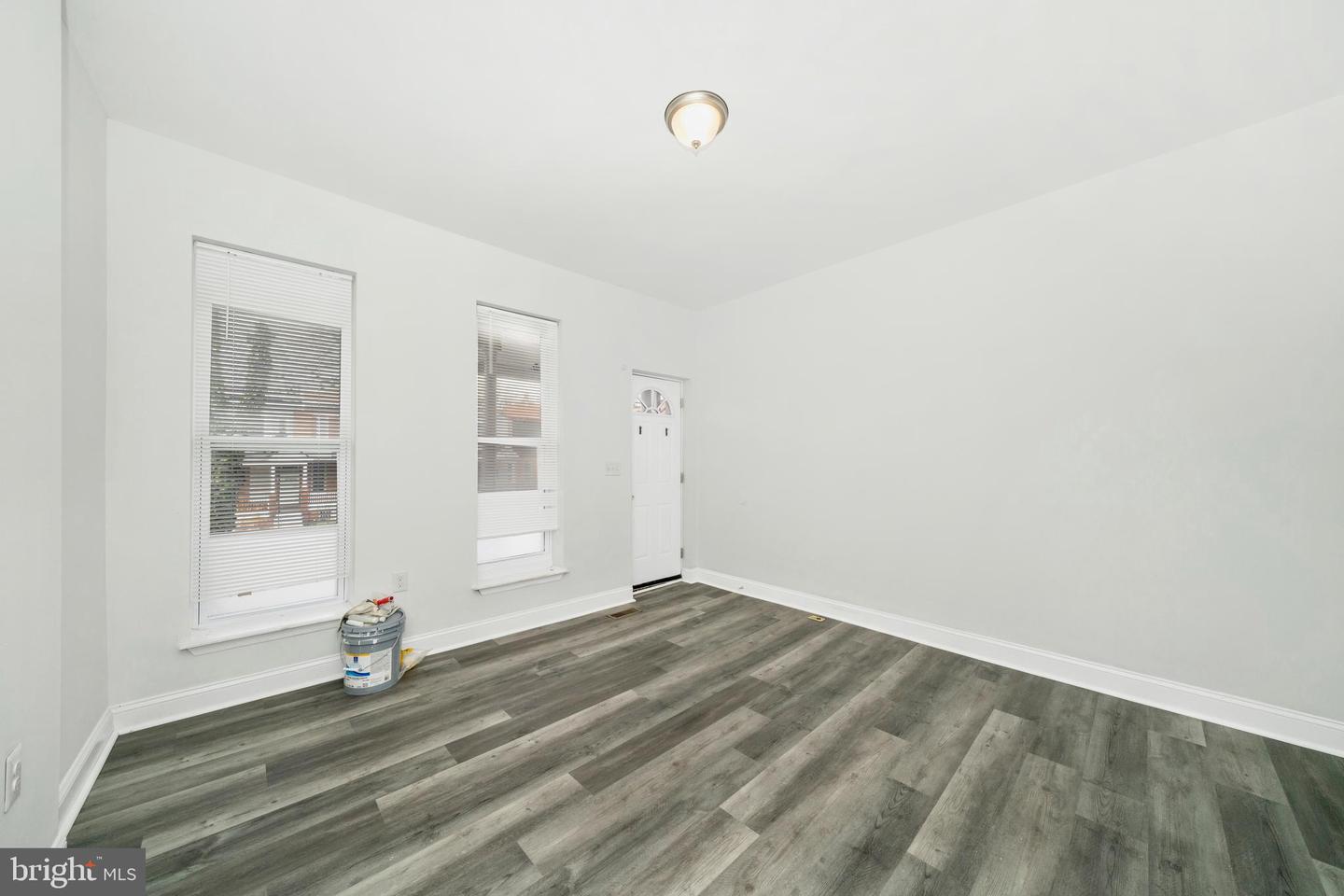 1723 Ashburton St Property Photo 8