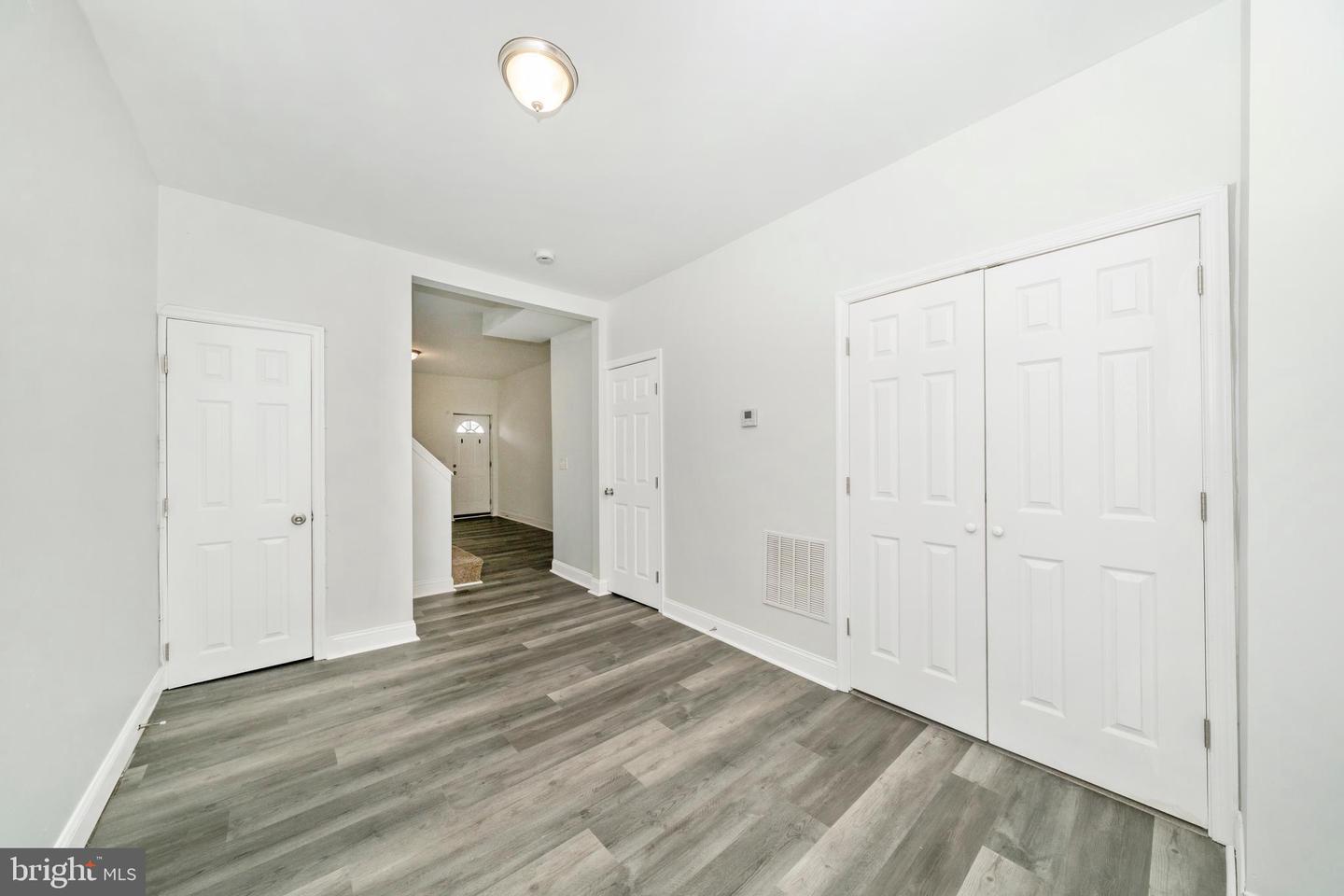 1723 Ashburton St Property Photo 10