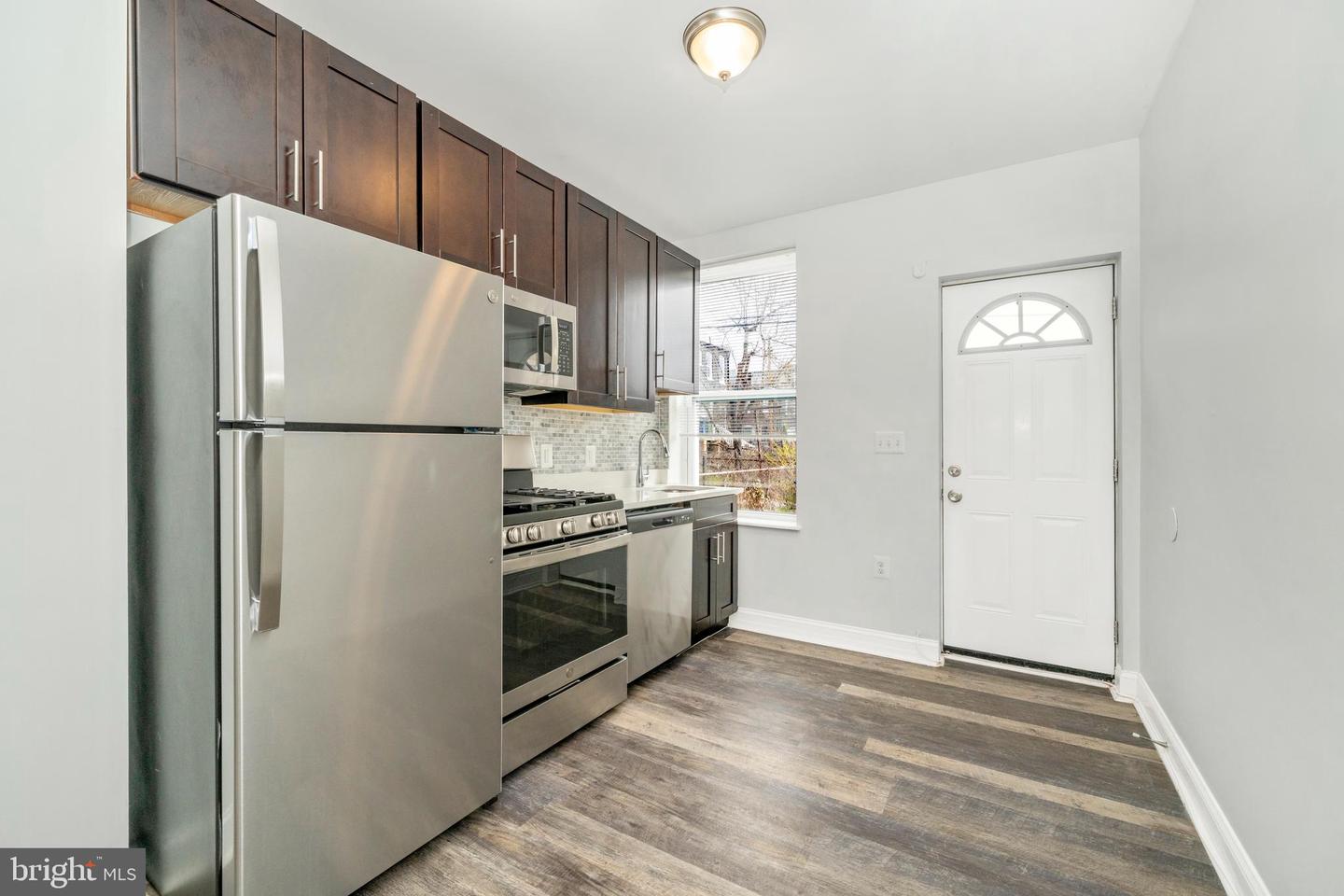 1723 Ashburton St Property Photo 13
