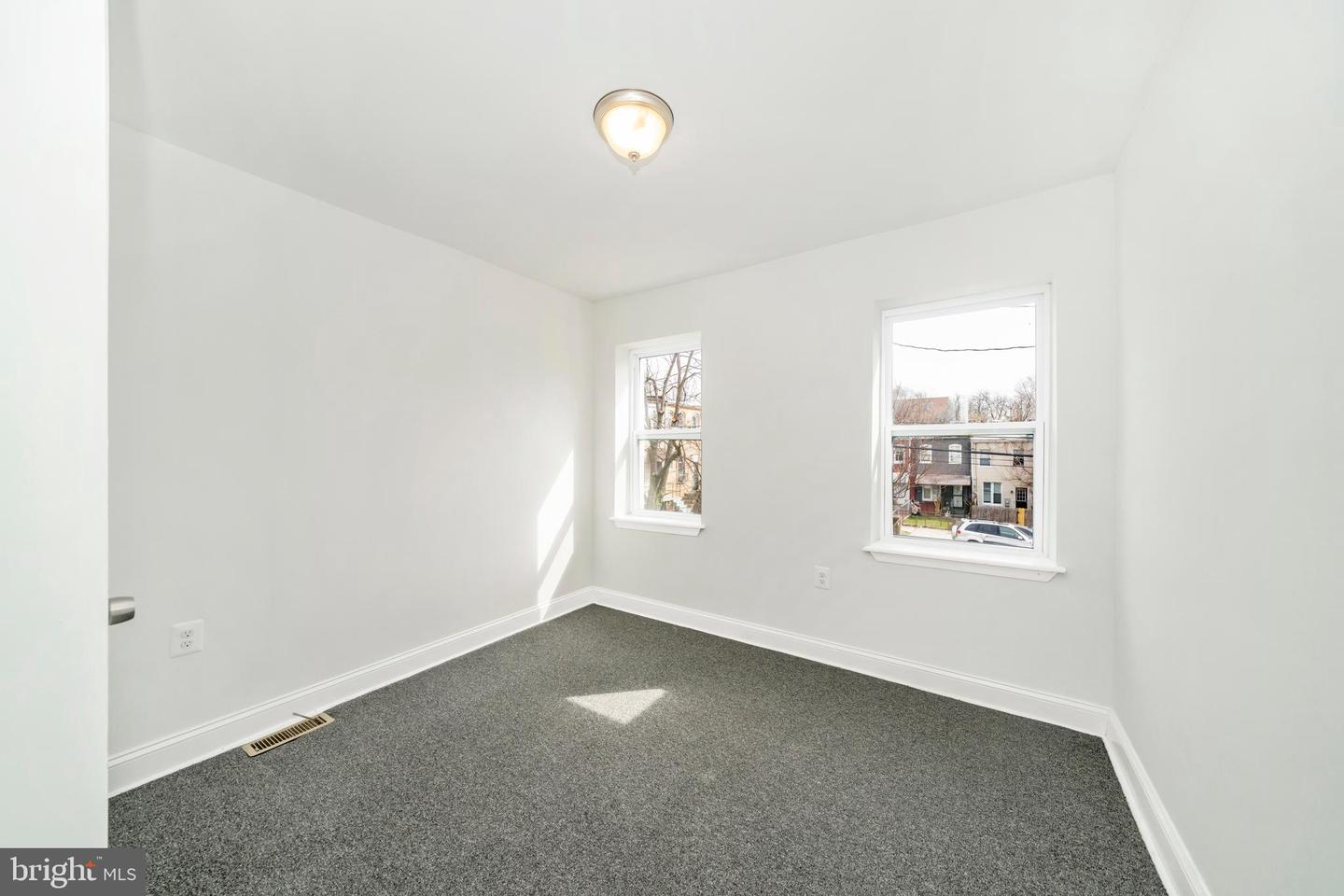 1723 Ashburton St Property Photo 26