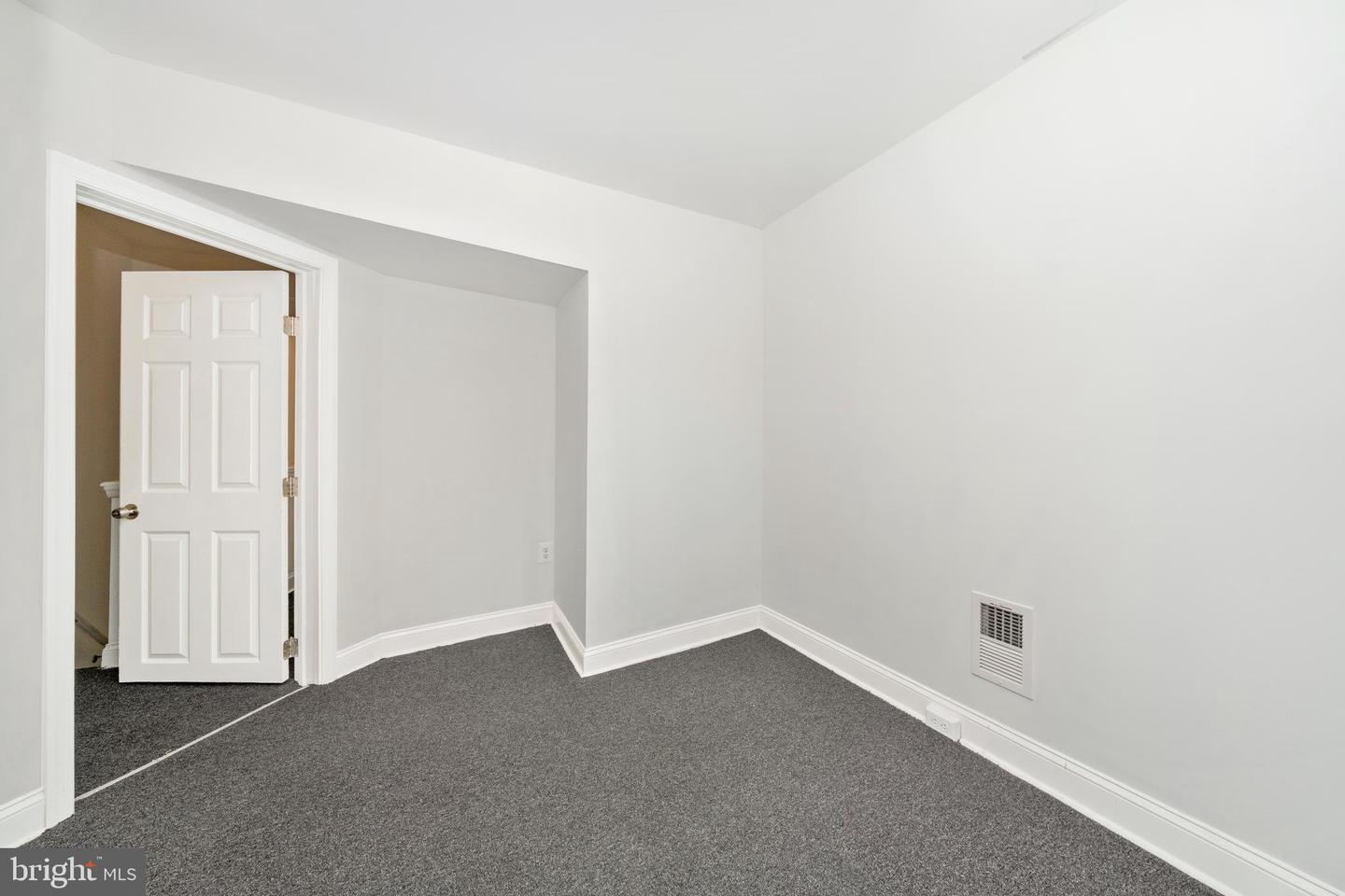 1723 Ashburton St Property Photo 33