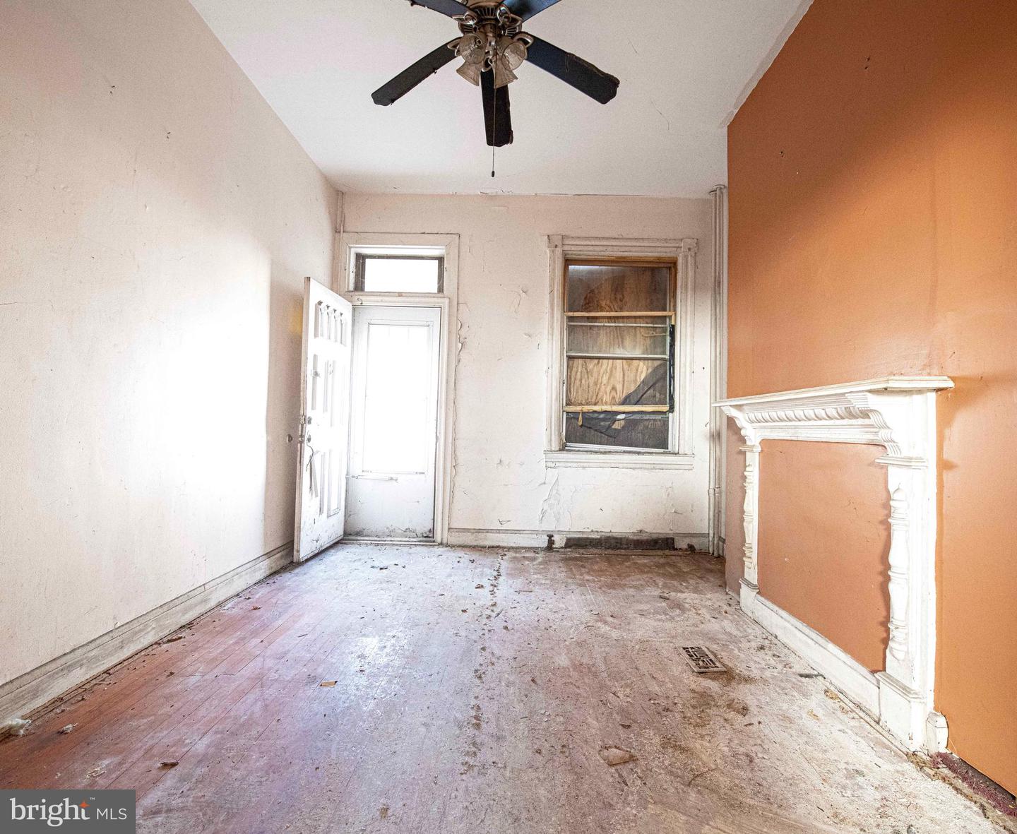 1631 Ceddox Property Photo 3