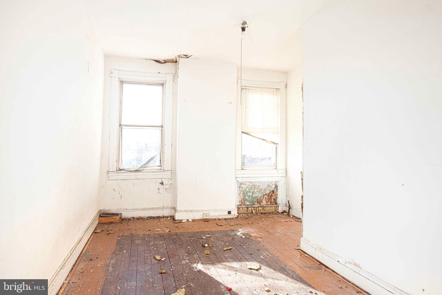 1631 Ceddox Property Photo 9