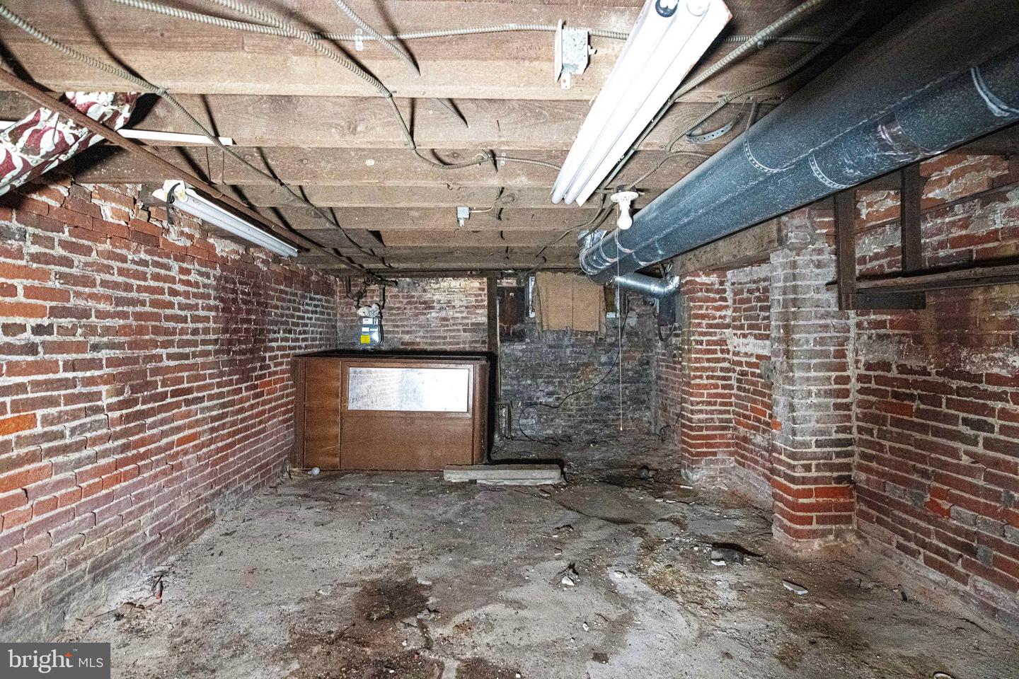 1631 Ceddox Property Photo 11