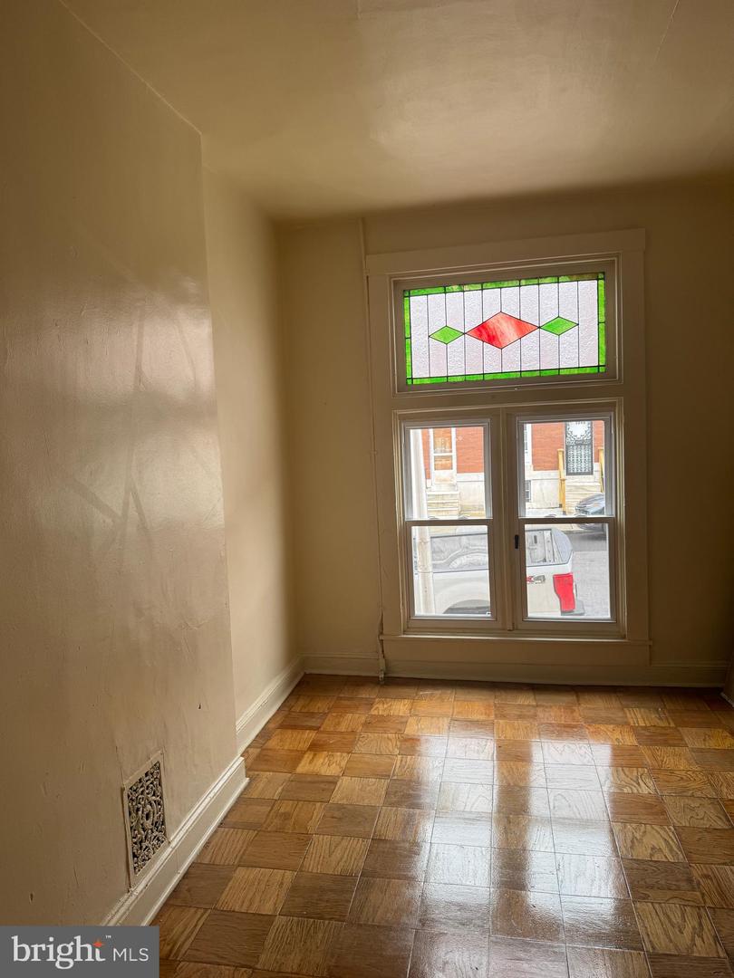 1638 Darley Ave Property Photo 6