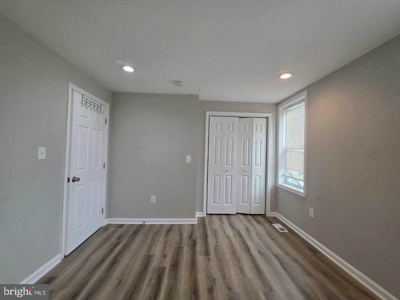 3343 Elmora Ave Property Photo 14
