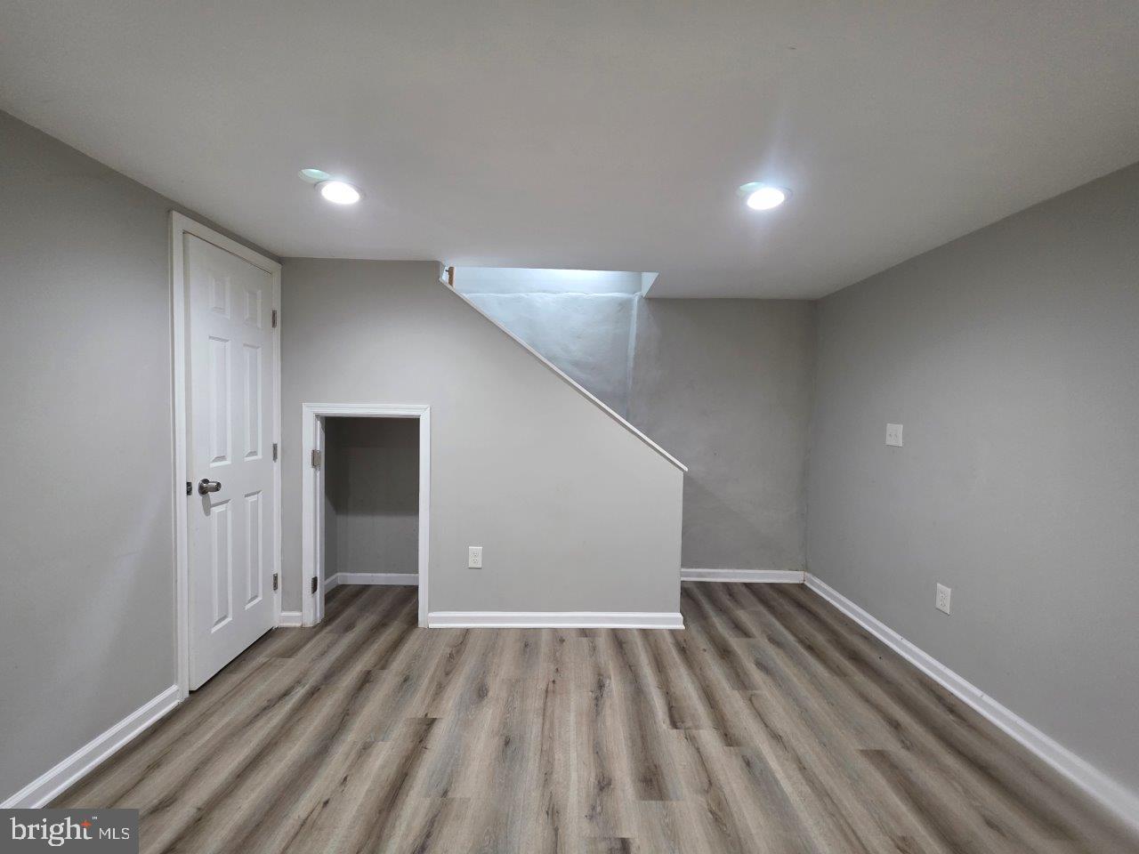 3343 Elmora Ave Property Photo 16