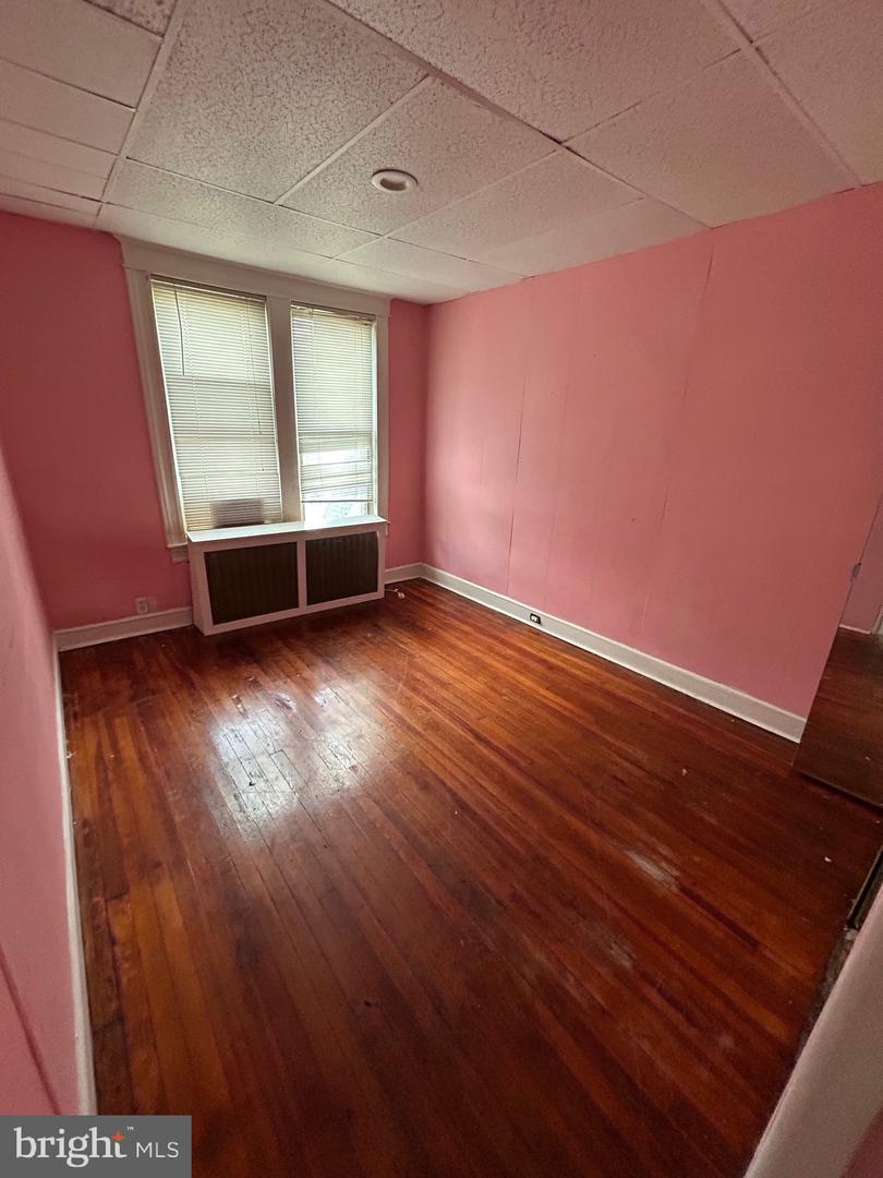 4002 W Franklin St Property Photo 6