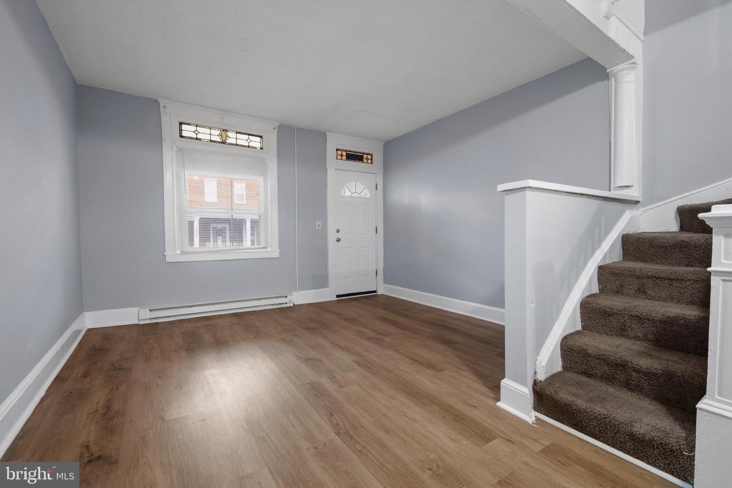 2130 Aiken St Property Photo 4