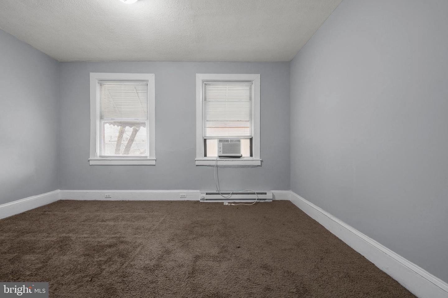 2130 Aiken St Property Photo 14