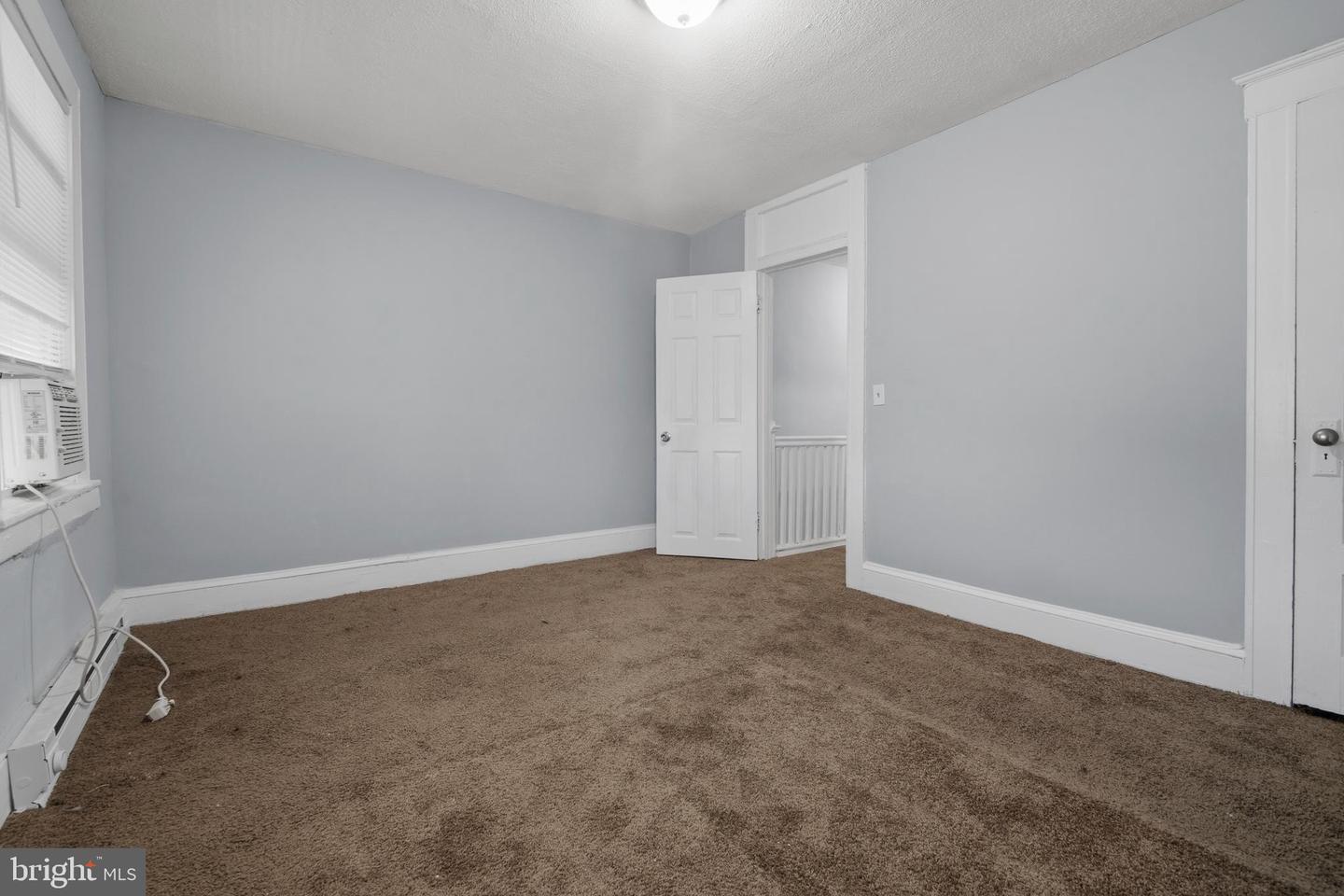 2130 Aiken St Property Photo 15