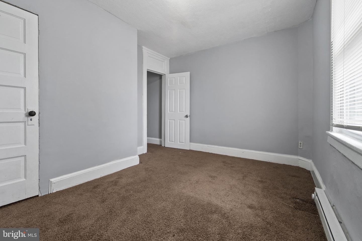 2130 Aiken St Property Photo 17