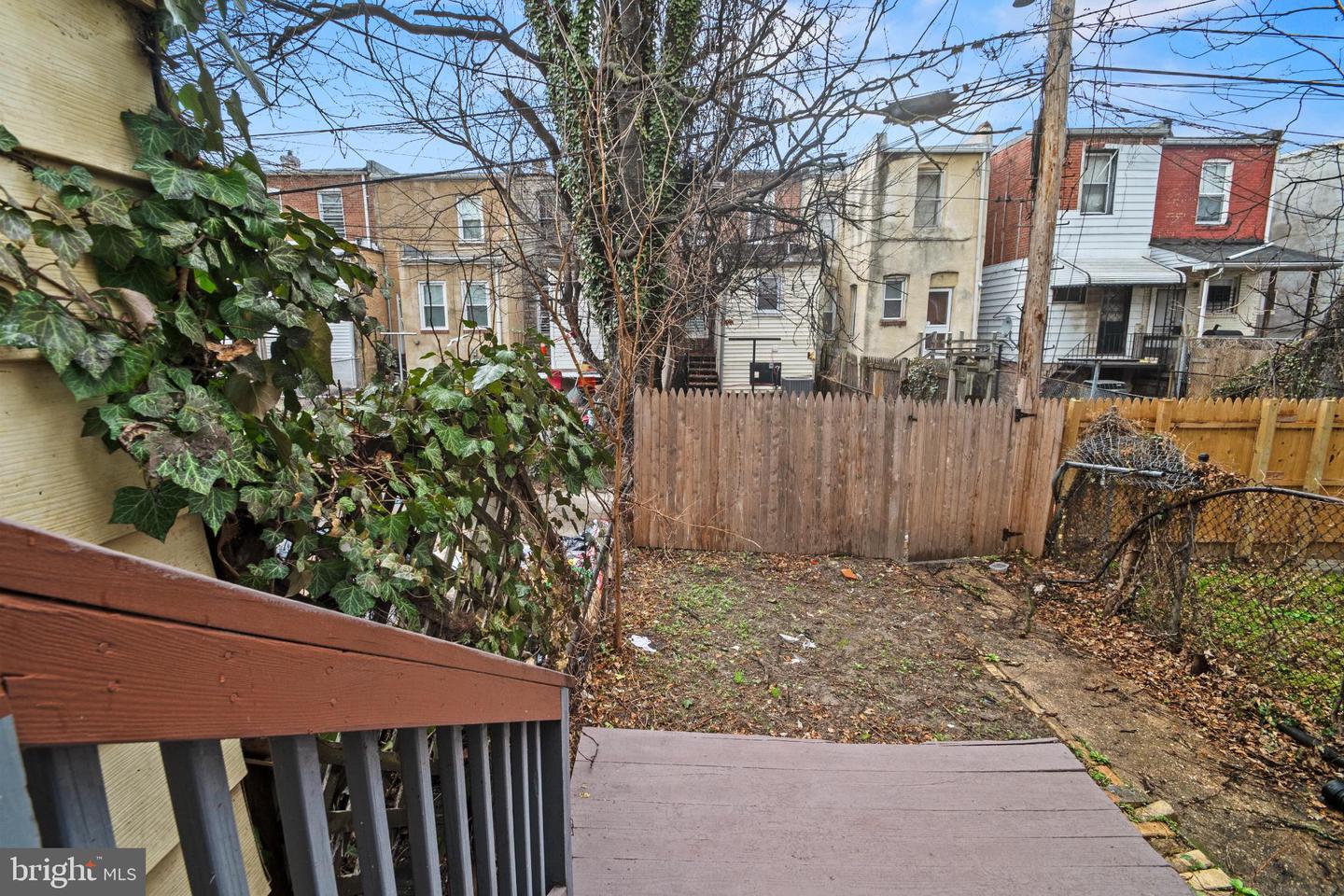2130 Aiken St Property Photo 24
