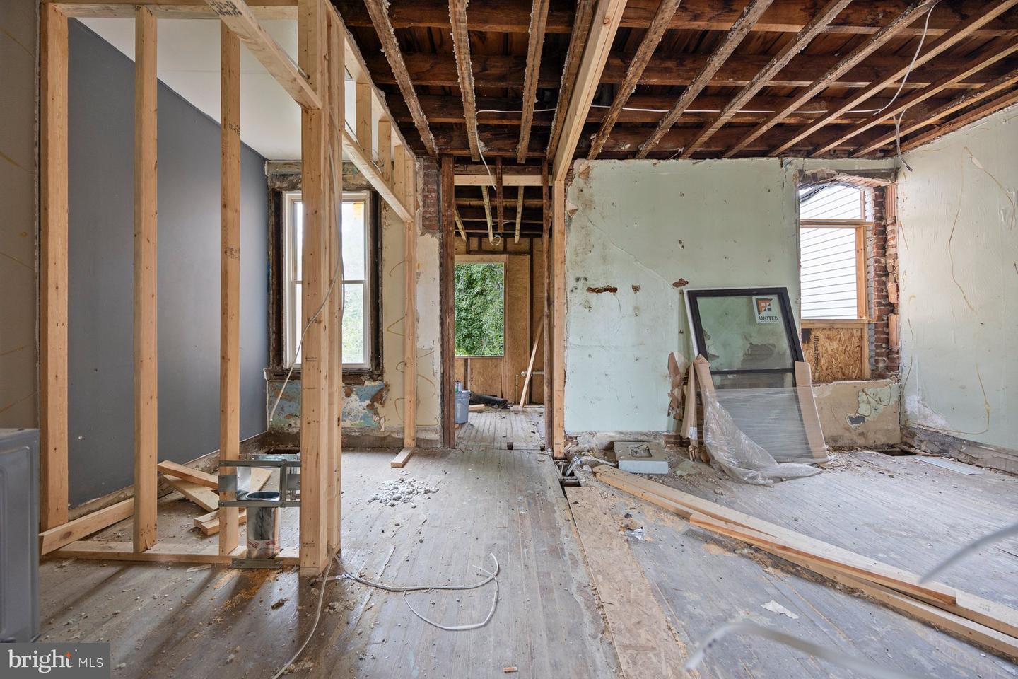 2906 Violet Ave Property Photo 15