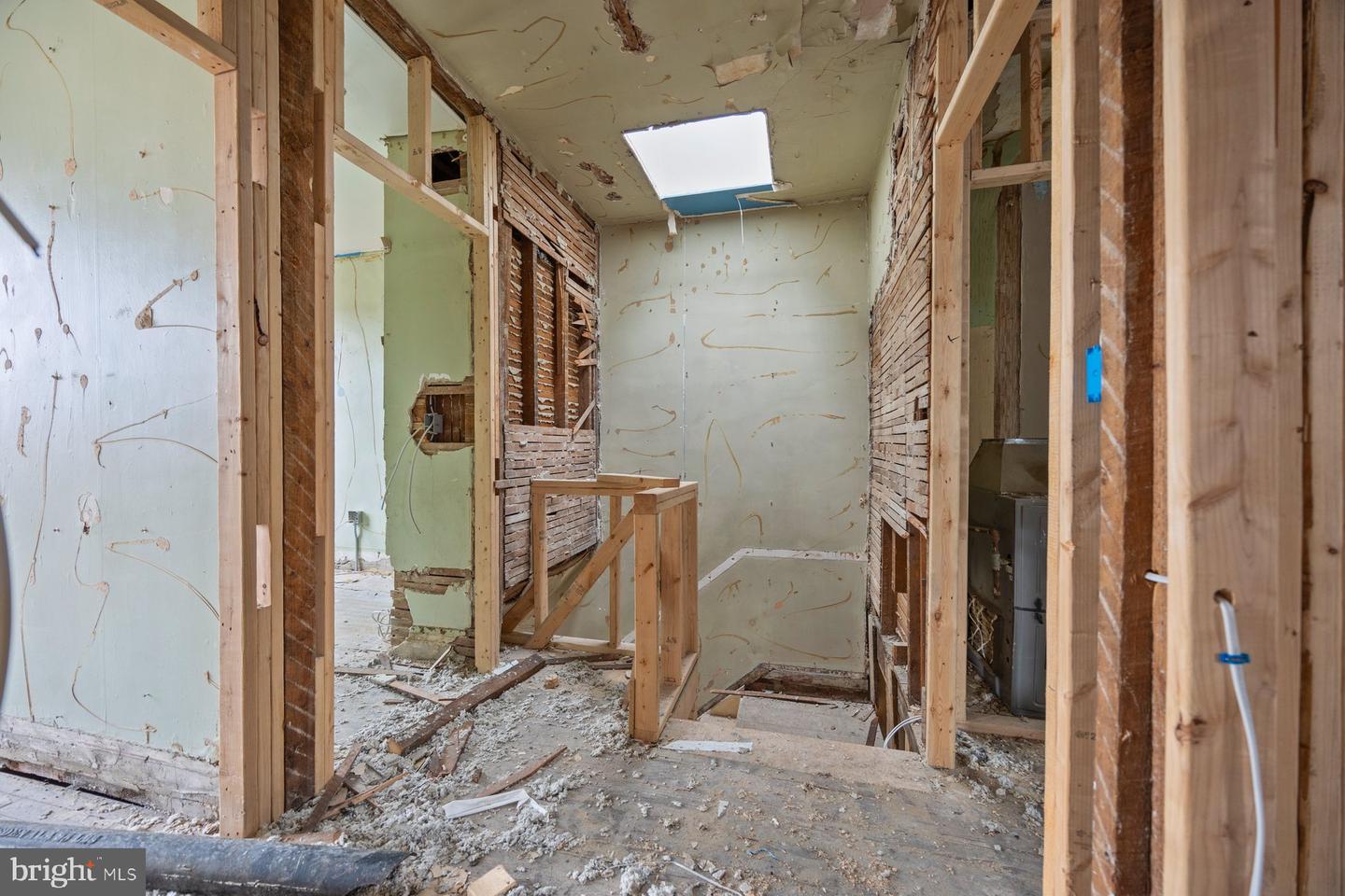 2906 Violet Ave Property Photo 17