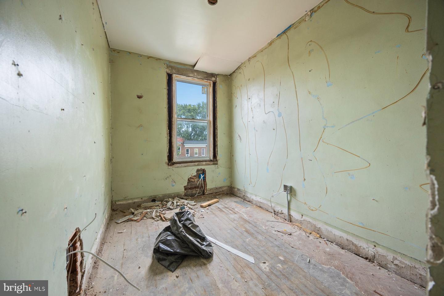 2906 Violet Ave Property Photo 18