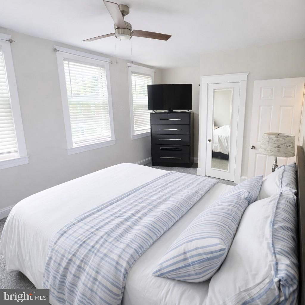 658 DUMBARTON AVE Property Photo 1