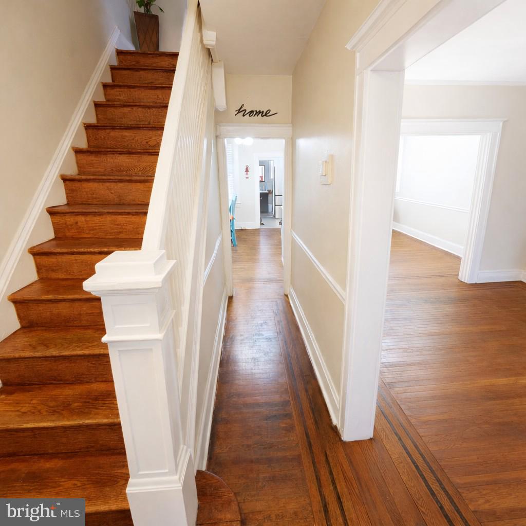 658 Dumbarton Ave Property Photo 6