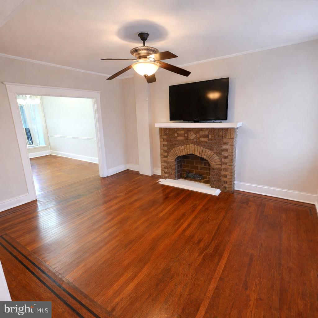 658 Dumbarton Ave Property Photo 7
