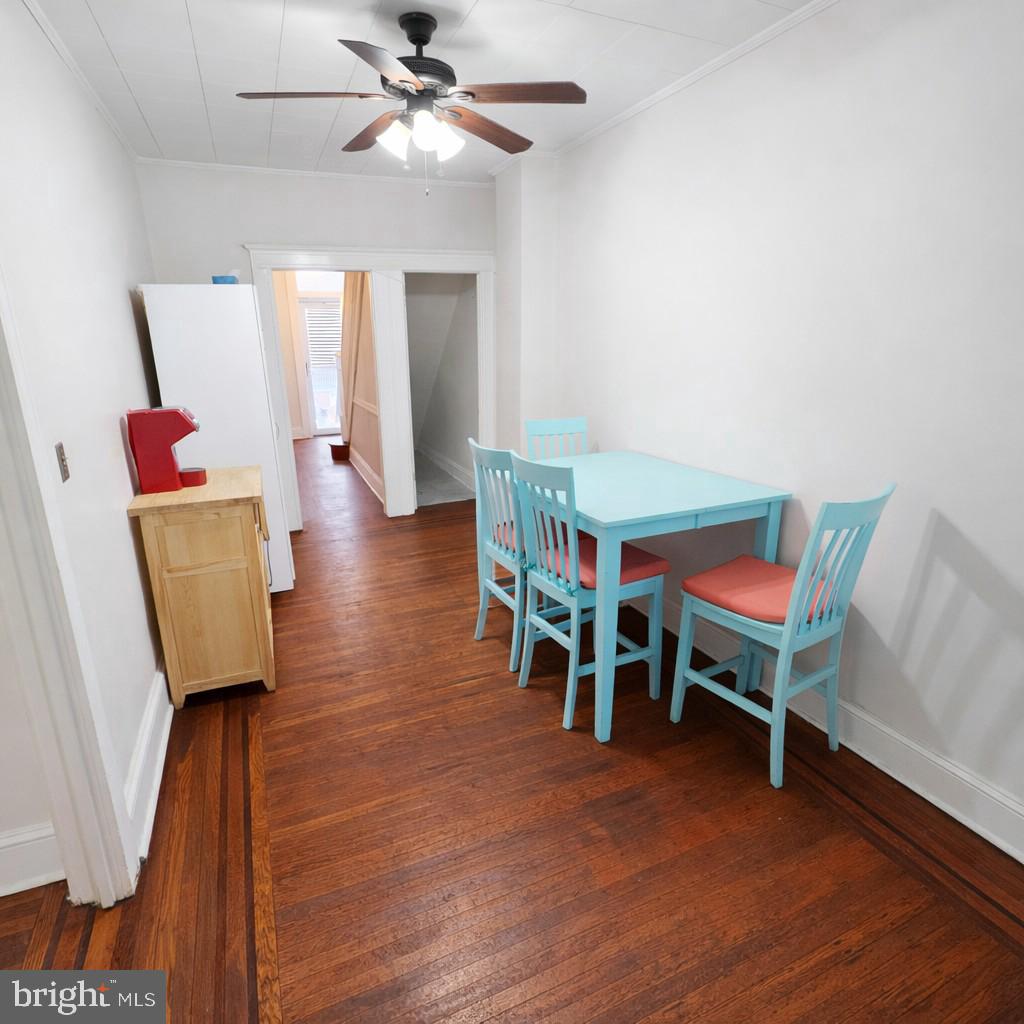 658 Dumbarton Ave Property Photo 9
