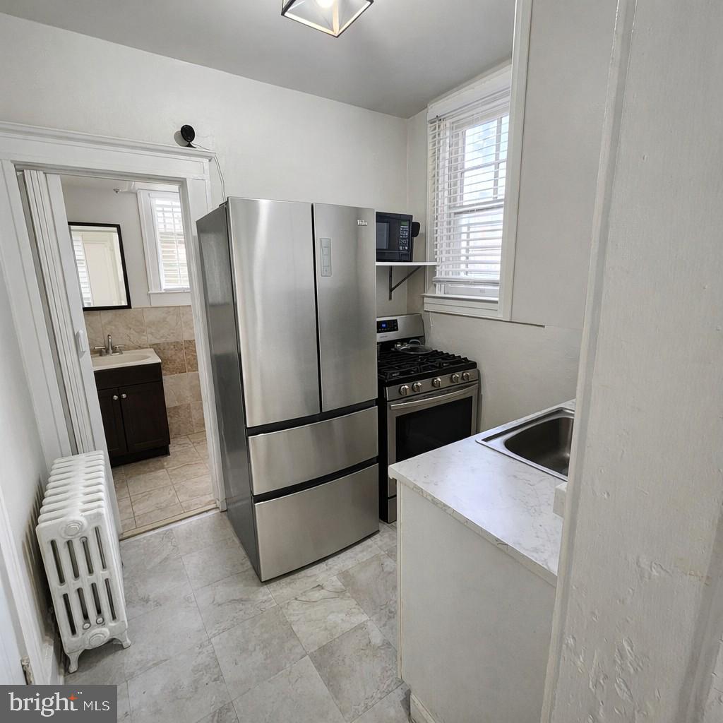 658 Dumbarton Ave Property Photo 11