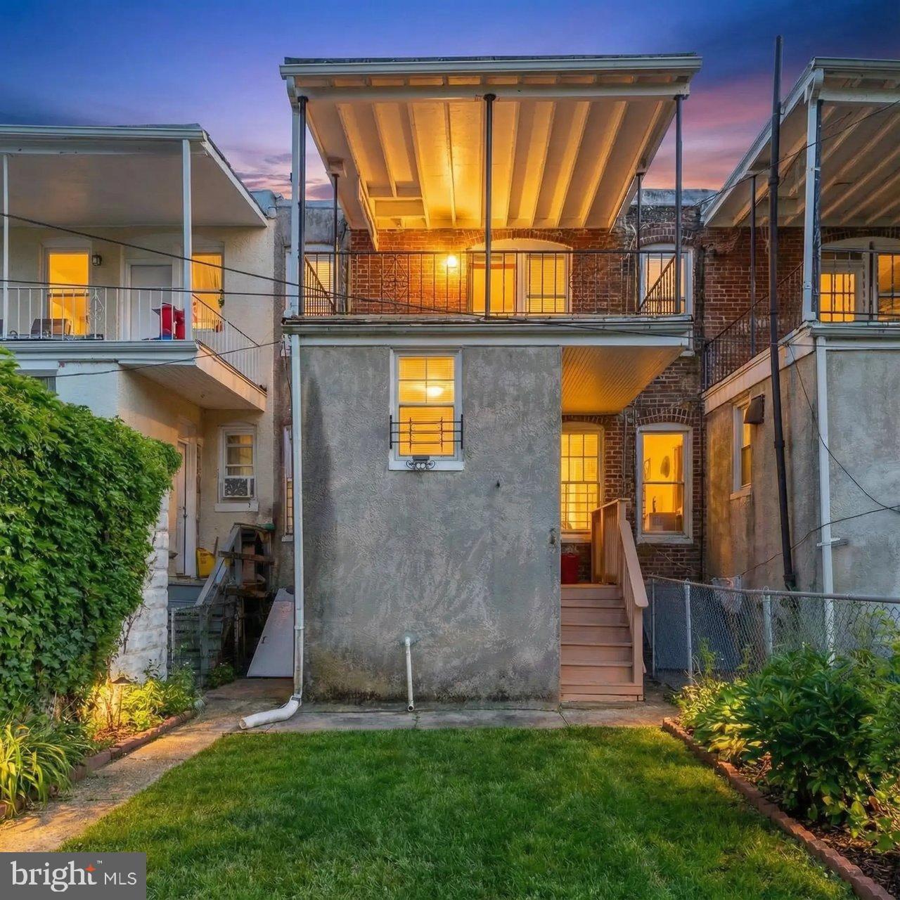 658 Dumbarton Ave Property Photo 24