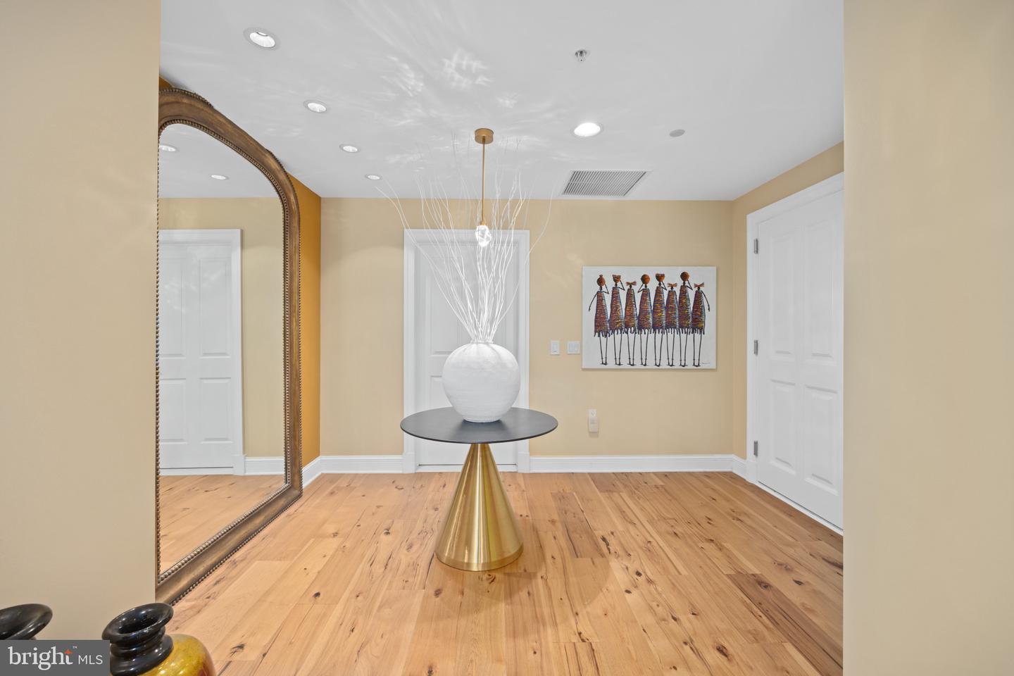 801 Key Hwy #336 Property Photo 4