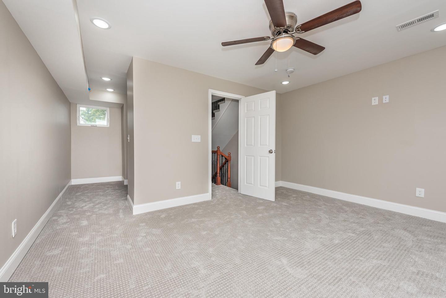 1068 W Fayette St Property Photo 15