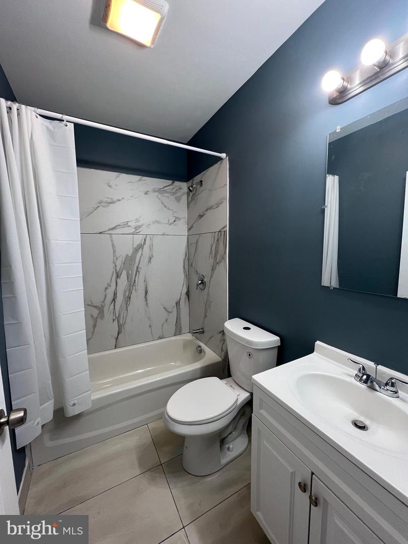 2020 Mcculloh St #2 Property Photo 10
