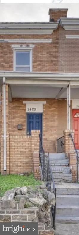 2429 Washington Blvd Property Photo 2