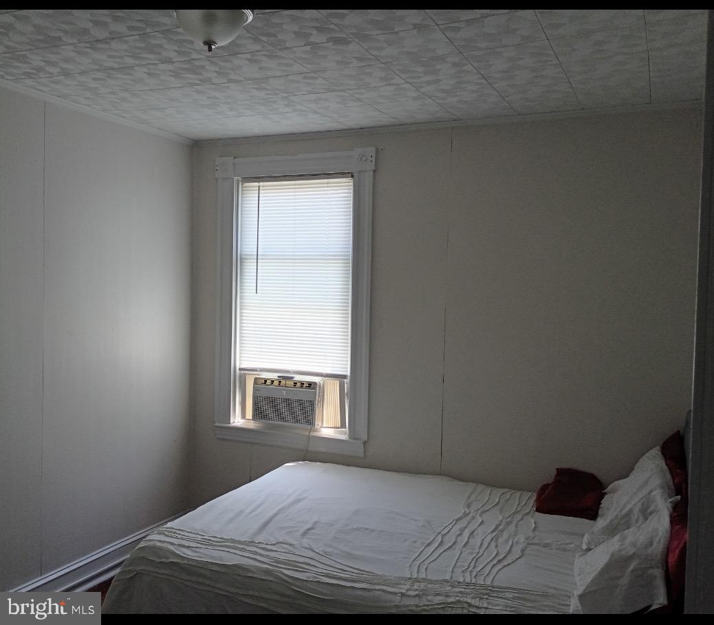 2429 Washington Blvd Property Photo 4