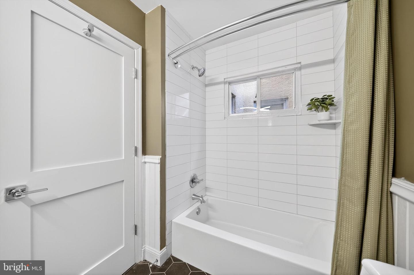7 E Fort Ave Property Photo 41