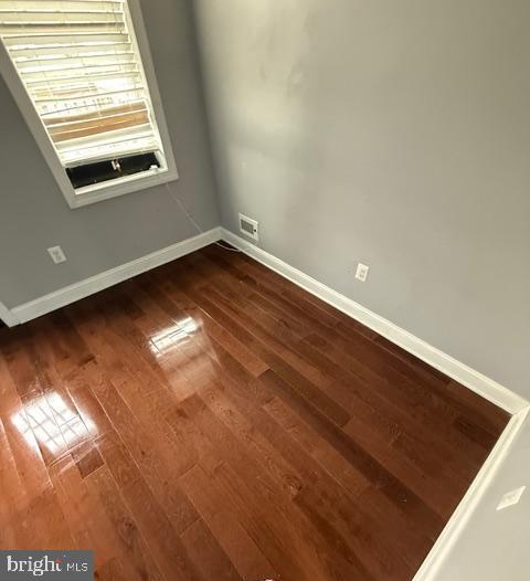 216 S Clinton St Property Photo 24