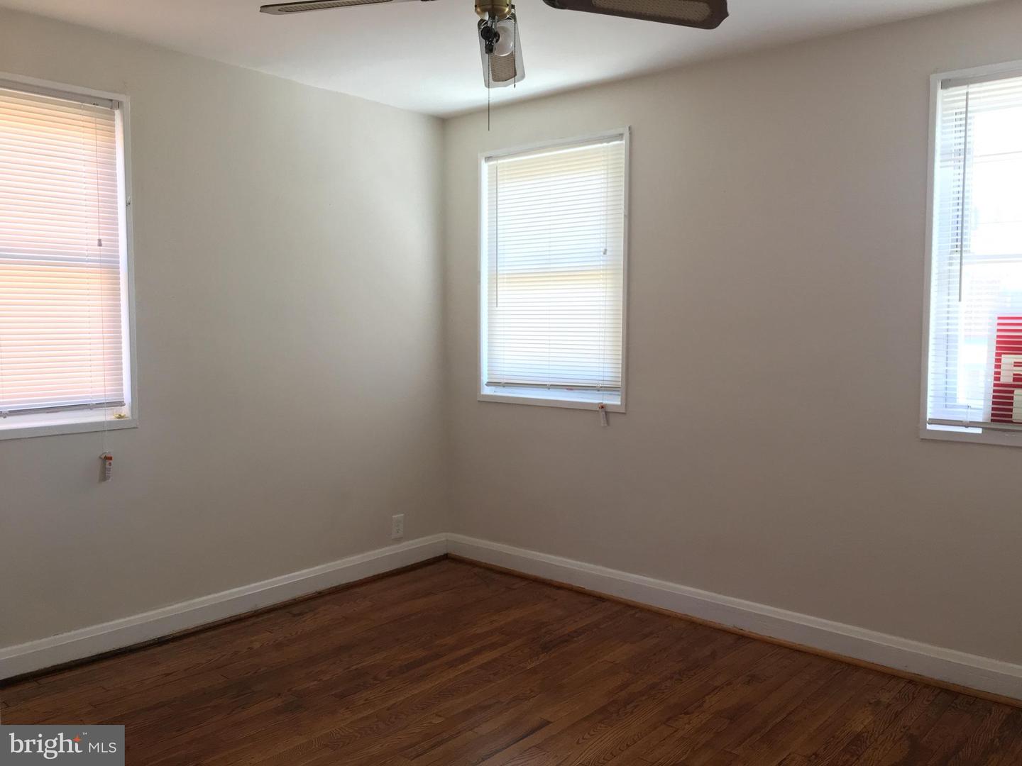 1216 N Augusta Ave Property Photo 5