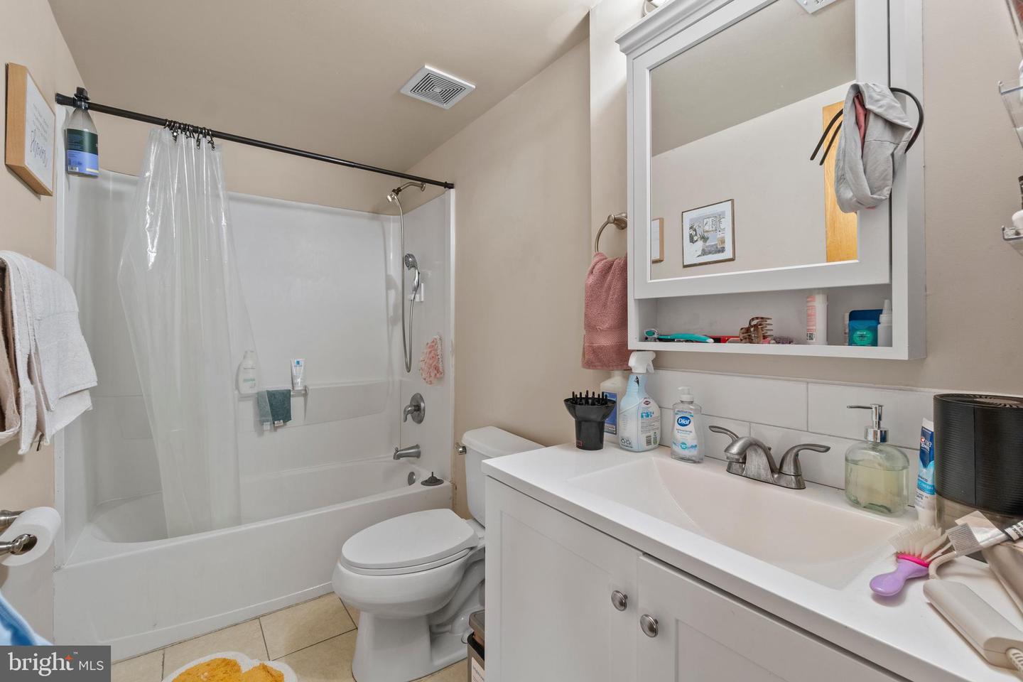 3344 E Baltimore St Property Photo 18