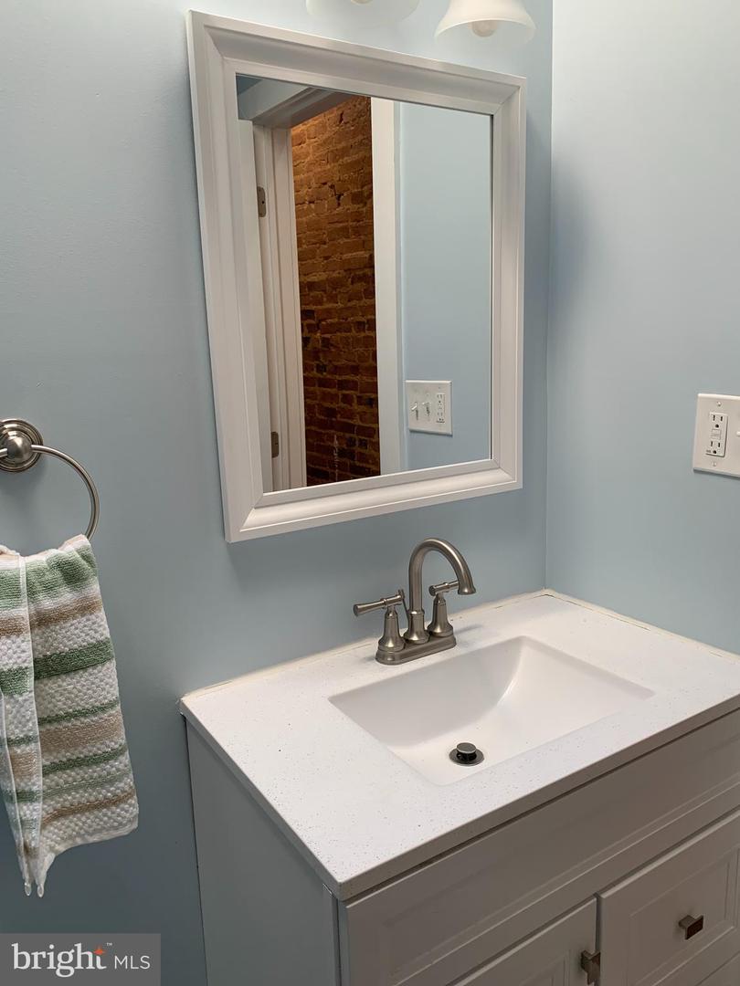 2502 Jefferson St Property Photo 25