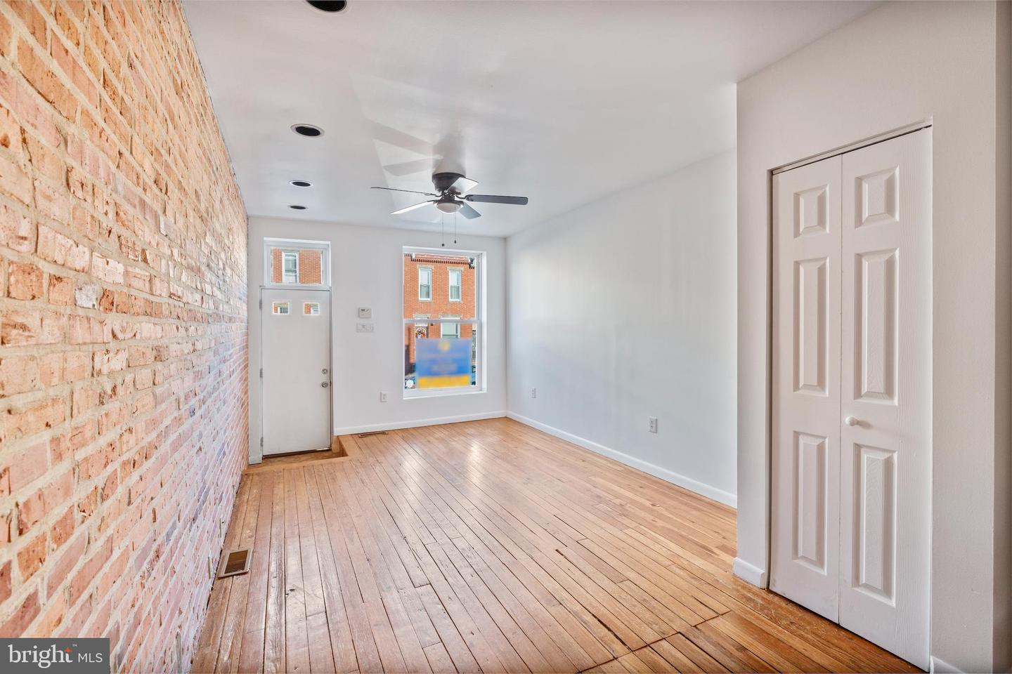 1407 Webster St Property Photo 19