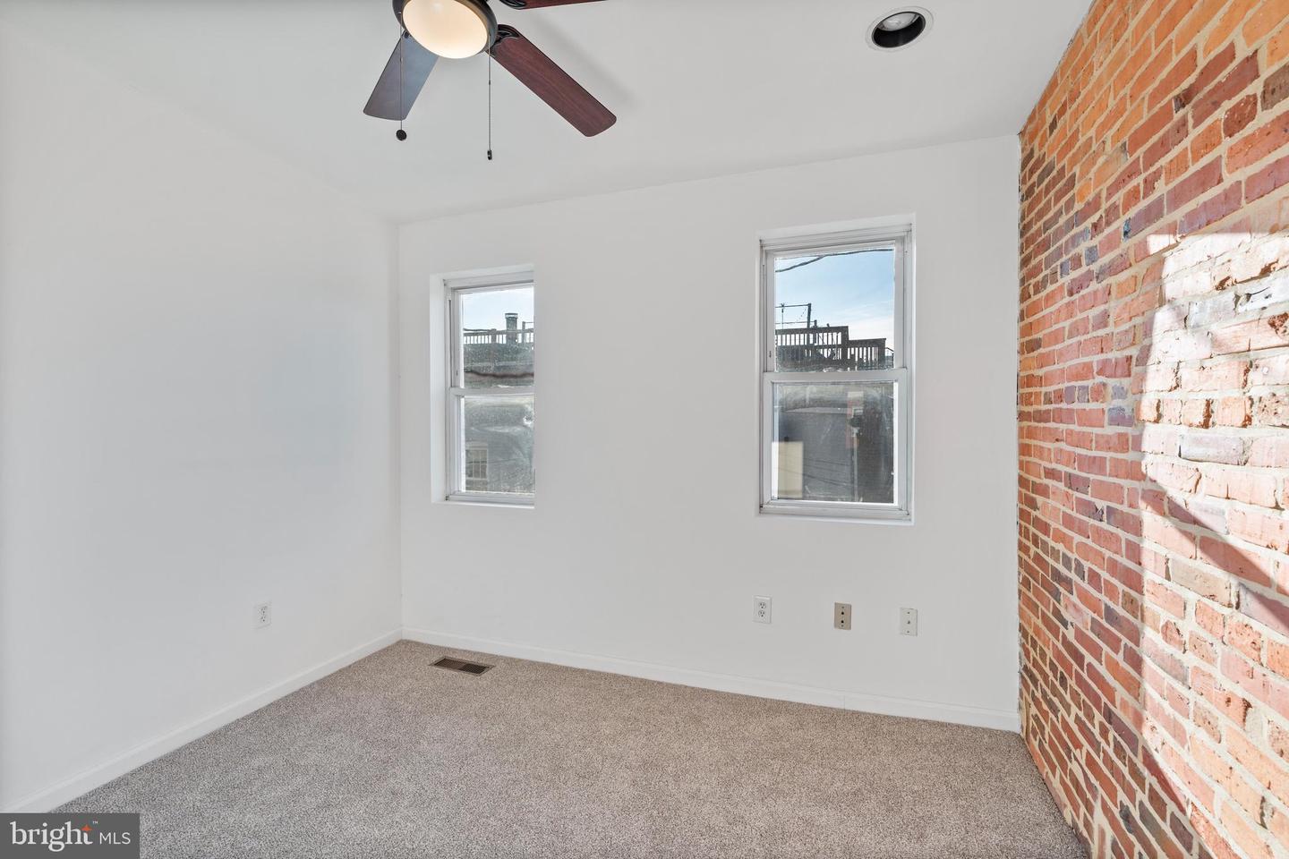 1407 Webster St Property Photo 20
