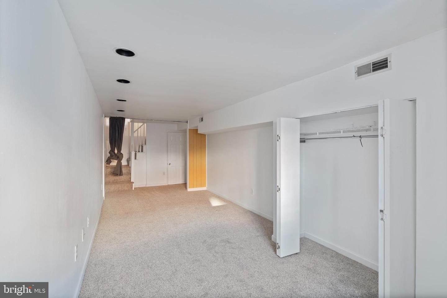 1407 Webster St Property Photo 31