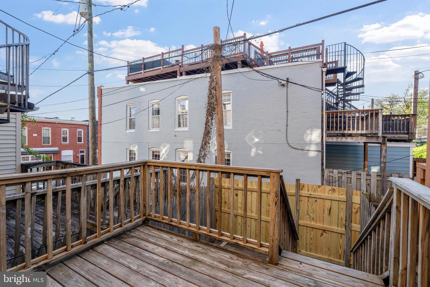 1407 Webster St Property Photo 32