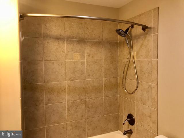 853 W Lombard St Property Photo 15