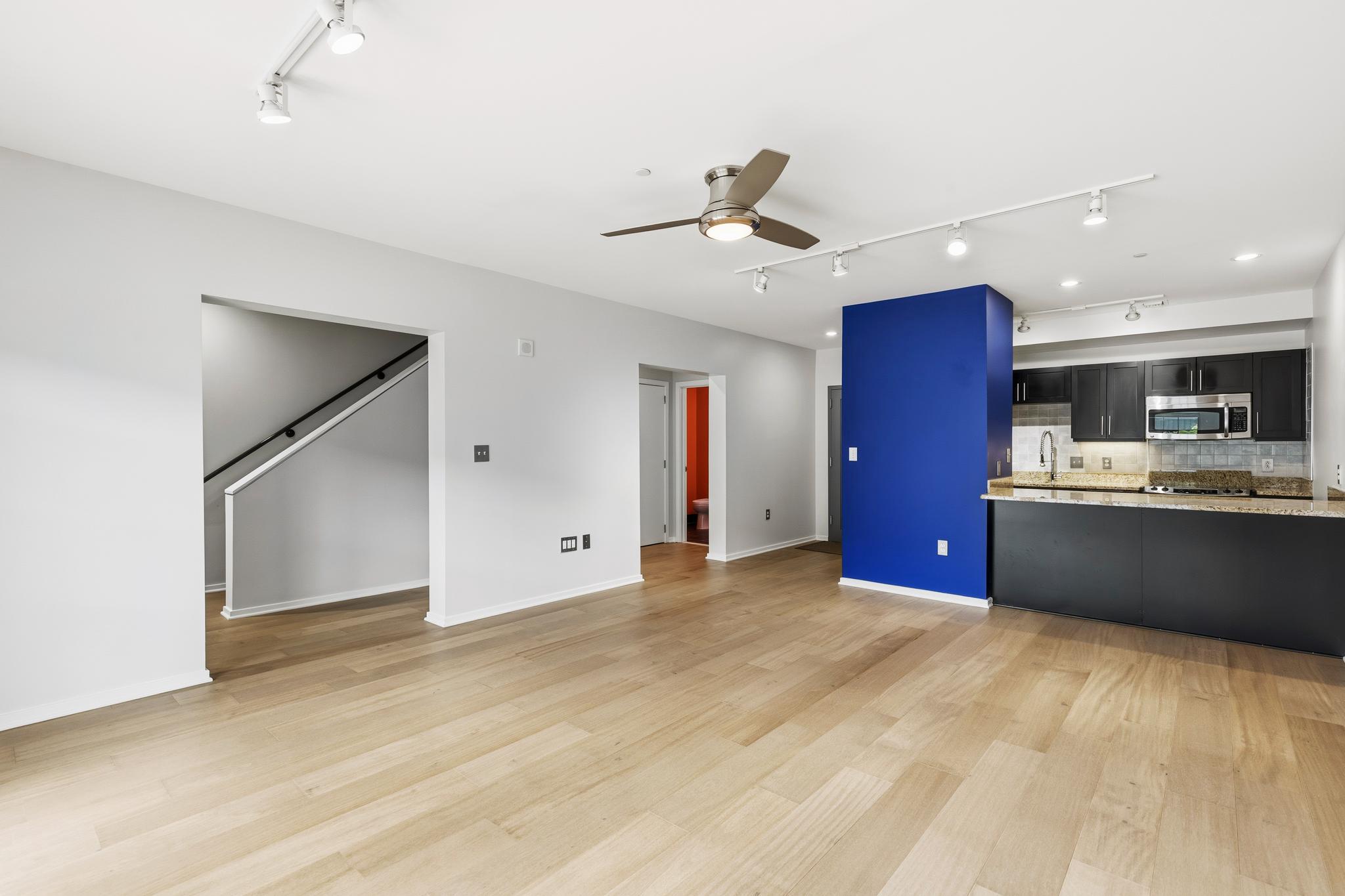 1200 Steuart St #1035 Property Photo 7