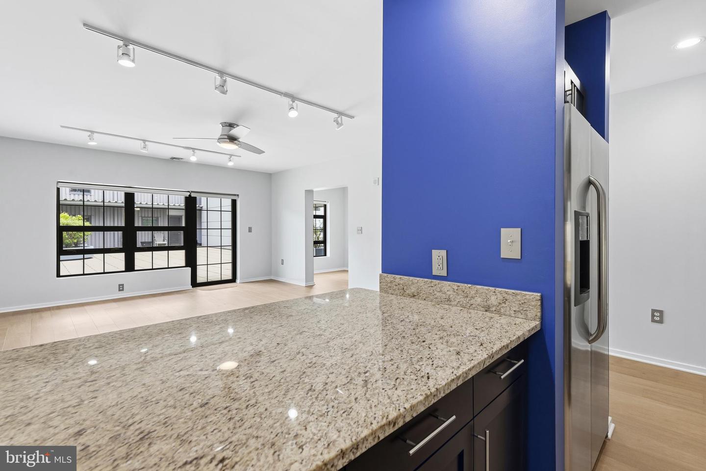 1200 Steuart St #1035 Property Photo 10
